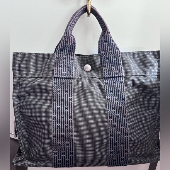 Beautiful Hermes Canvas Tote - Picture 1 of 8